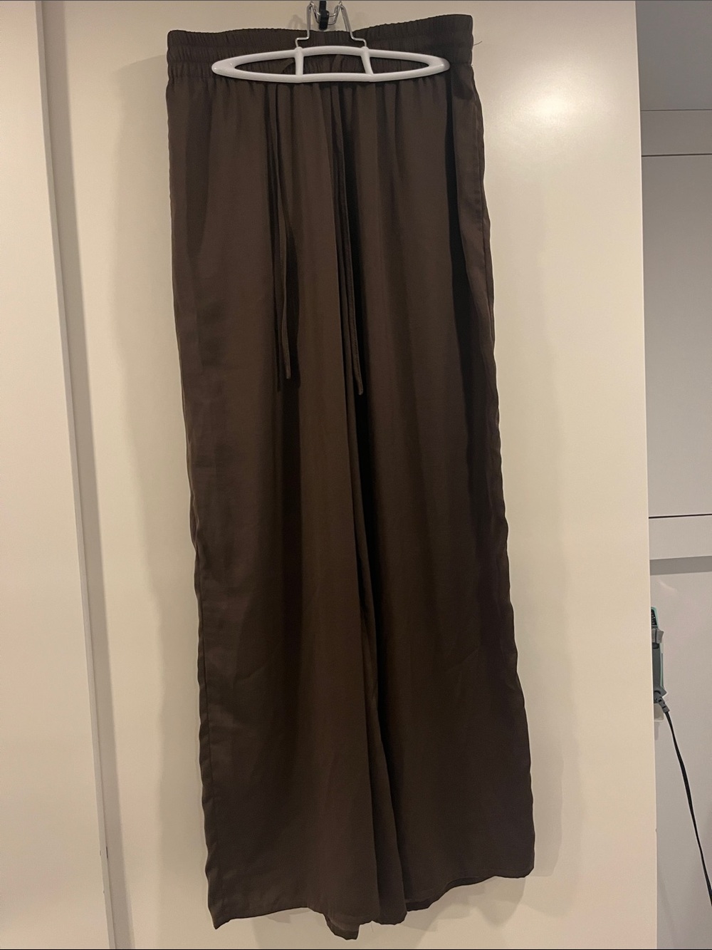 Brown Wide-Leg Women’s Pull-On Pants